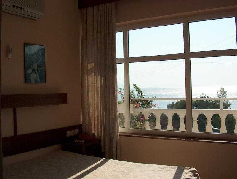 Kavala Hotel Турунч Экстерьер фото